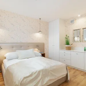 Aparthotel Deo Plaza Premium By Rent Like, Danzig